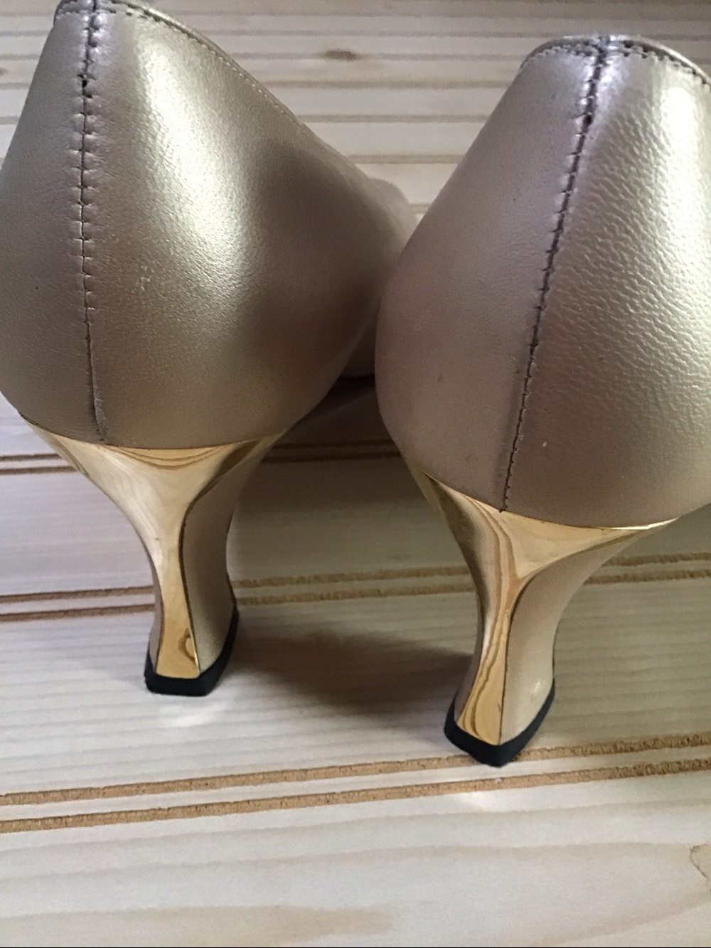 Vintage St.John Pale Gold Italian Leather Turin Metallic Gold Square Toe 7‎ 1/2B - Picture 8 of 15